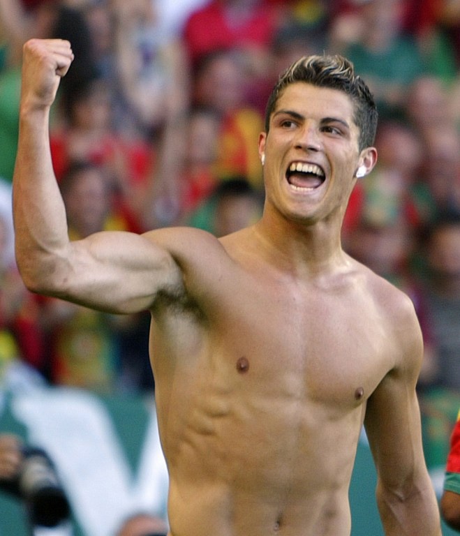 Không chỉ có kỹ thuật và tốc độ phi thường, Ronaldo còn rất khỏe và hiếm khi dính chấn thương.